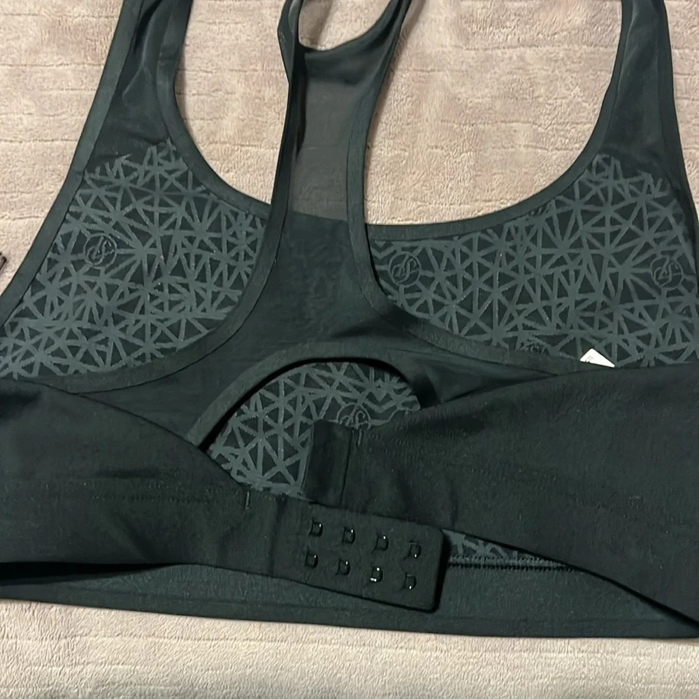 New VS lycra sport bra size small super comfortable - Picture 5 of 8